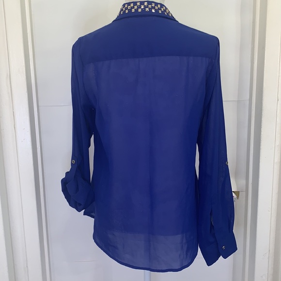 Elegant blue/royal blouse ๐ - Picture 5 of 7